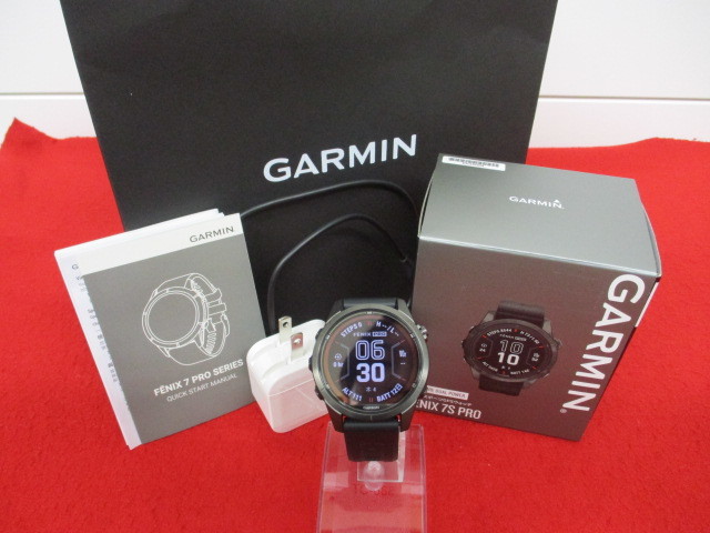 H【16394】 ほぼ未使用 箱付き ★ GARMIN FENIX 7S PRO ★ マルチスポーツGPSウォッチ ガーミン フェニックス ブラック 黒色 腕時計 中古品_画像1