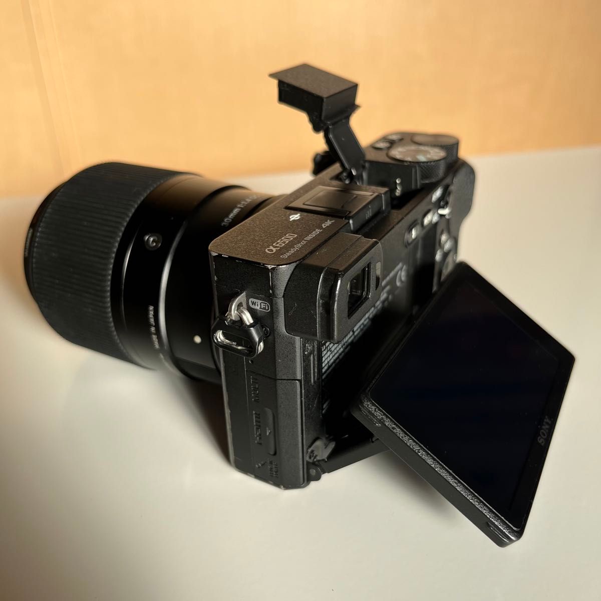 【お得なセット】ソニー α6500 レンズ2本セット(ズームレンズ+単焦点)バッテリー2個 レンズフィルター2個 元箱2個有り