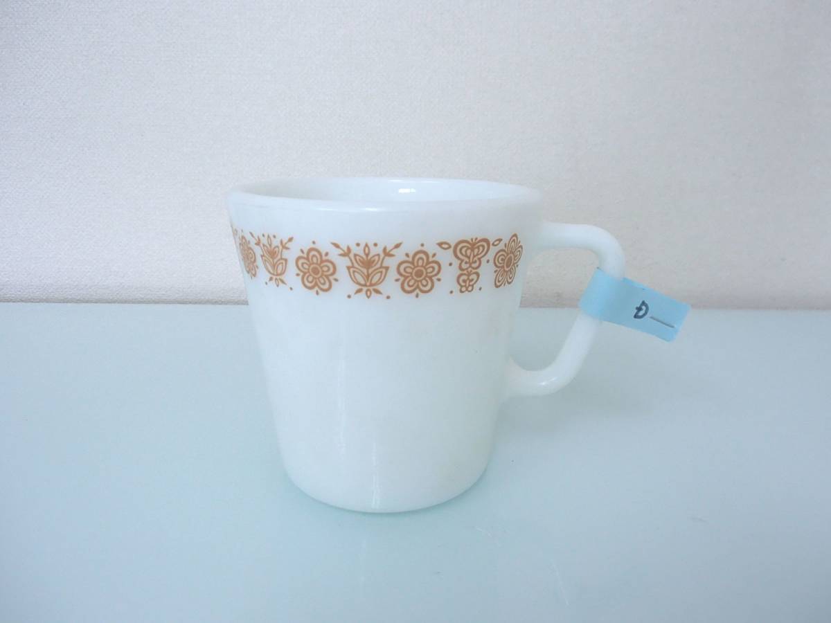 * Old! [PYREX] Pyrex milk glass. mug D *.