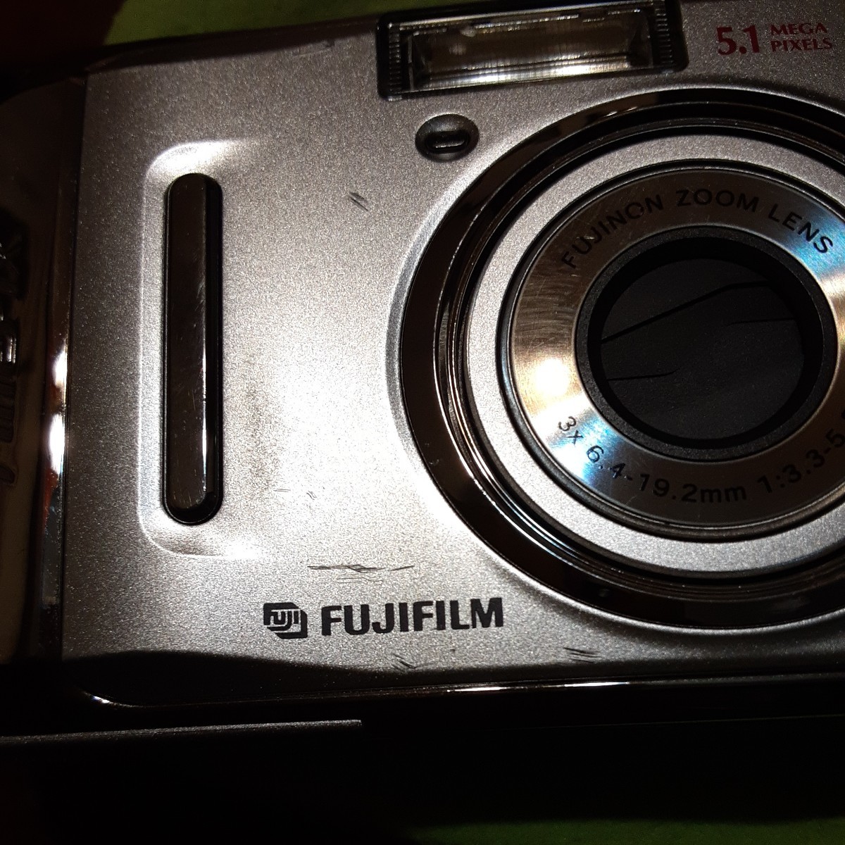 ☆中古　FUJIFILM デジタルカメラ FinePix (ファインピックス) A500_キズ