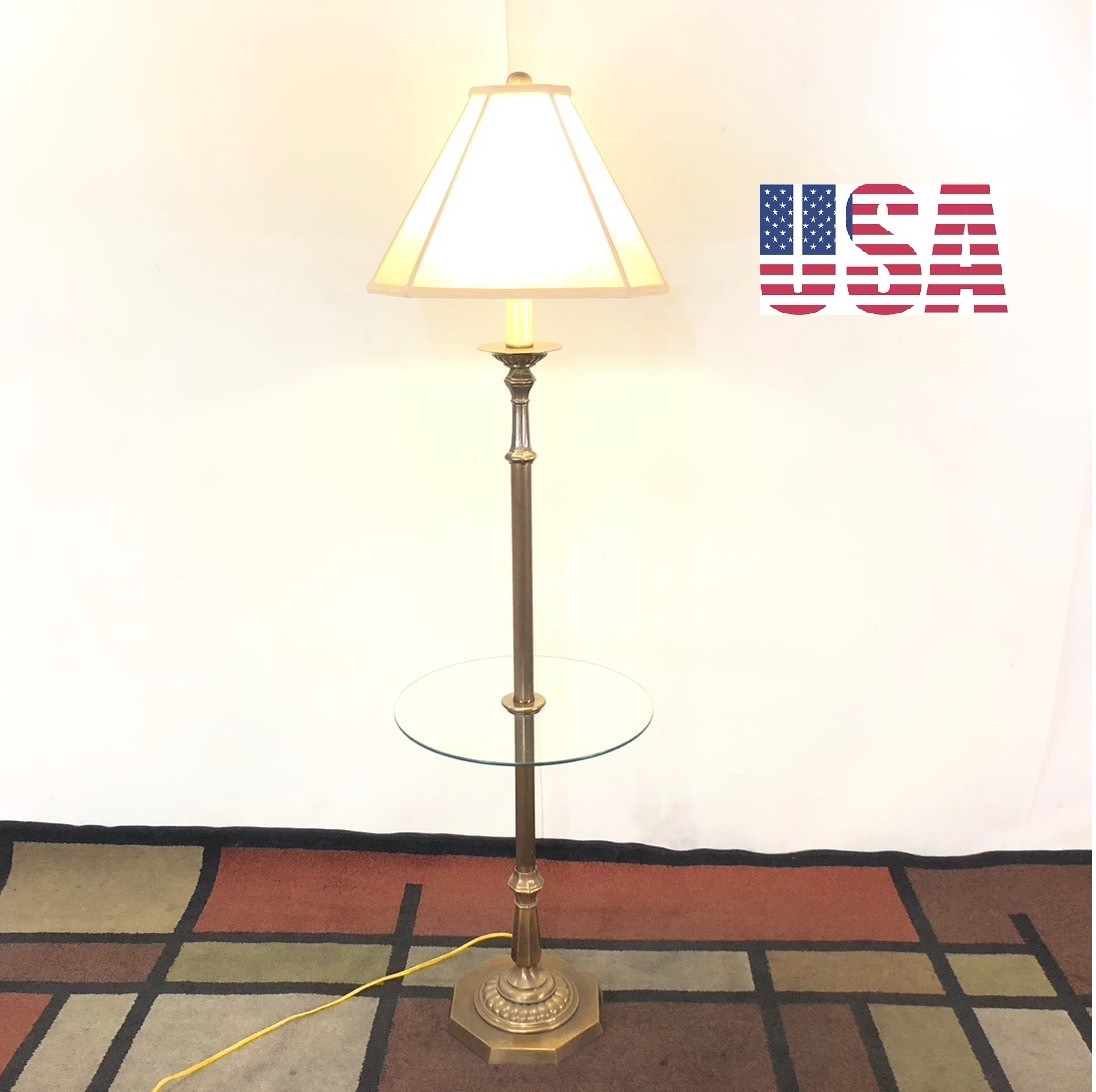 【米軍放出品】フロアスタンド フロアランプ 真鍮製 スタンドライト ガラステーブル付き 照明 インテリア SUN-LITE(240)☆BA19LK-2-N#24_画像1