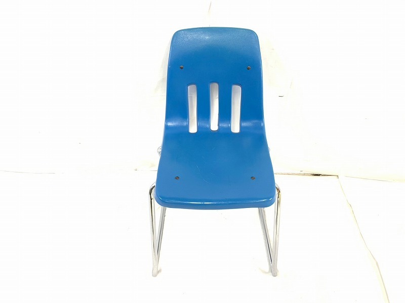 【米軍放出品】VIRCO スタッキングチェア 椅子 イス 1脚 ミッドセンチュリーモダン ブルー (200) ☆AA30NK-W#24_画像2