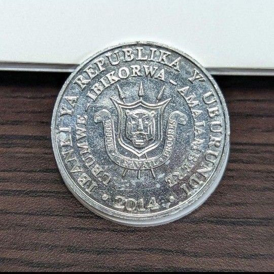 未使用 ブルンジ 記念硬貨 サイチョウ 2014年 5フラン 古銭 アフリカ 硬貨 コイン b93