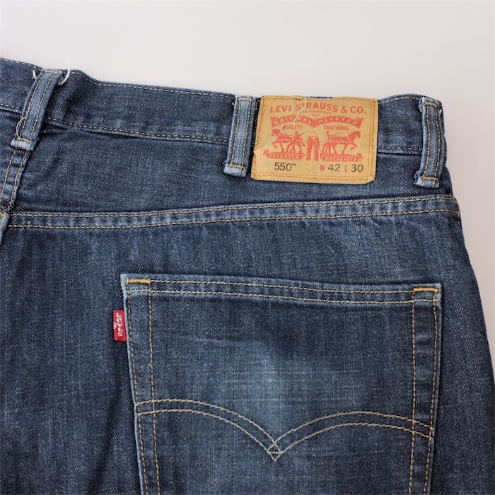 Levi's リーバイス 550 デニムパンツ メンズW42 RELAXED FIT リラックステーパードストレート ライトオンス 薄ヒゲ落ち 濃紺 pt-1238_画像7