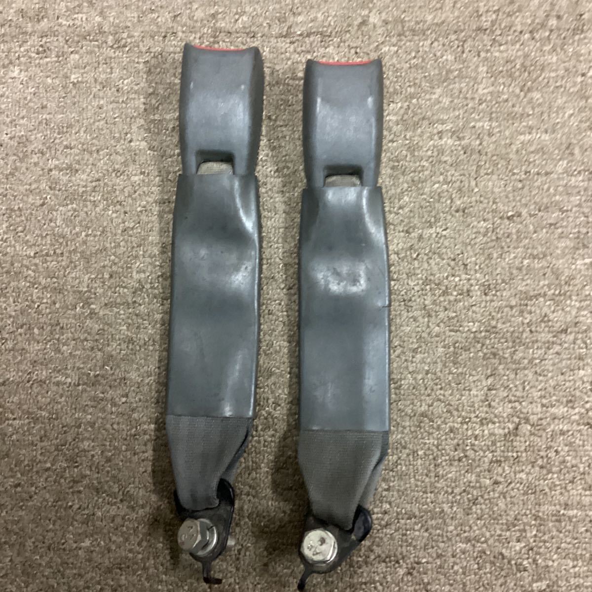 U62V Minicab Van left right rear seat belt buckle 