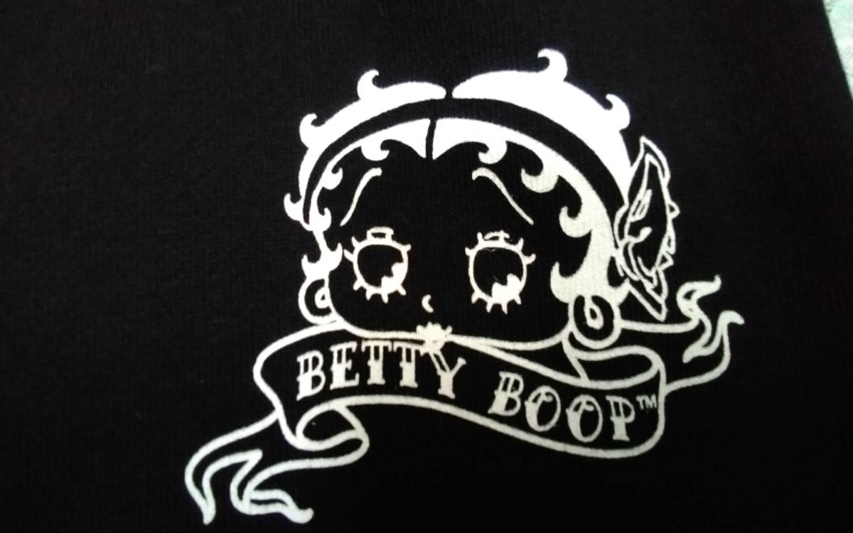 ☆メンズ☆ BETTYBOOP ☆天使の羽&冠&薔薇と一緒のバイカーベティちゃん裏起毛付き長袖トレーナー&長ズボン２点セットです(o^―^o)サイズＬ_画像6