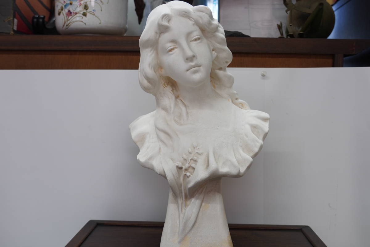 ☆中古品 石膏像 『スズランの少女 約38×25×15cm』大型 女性像