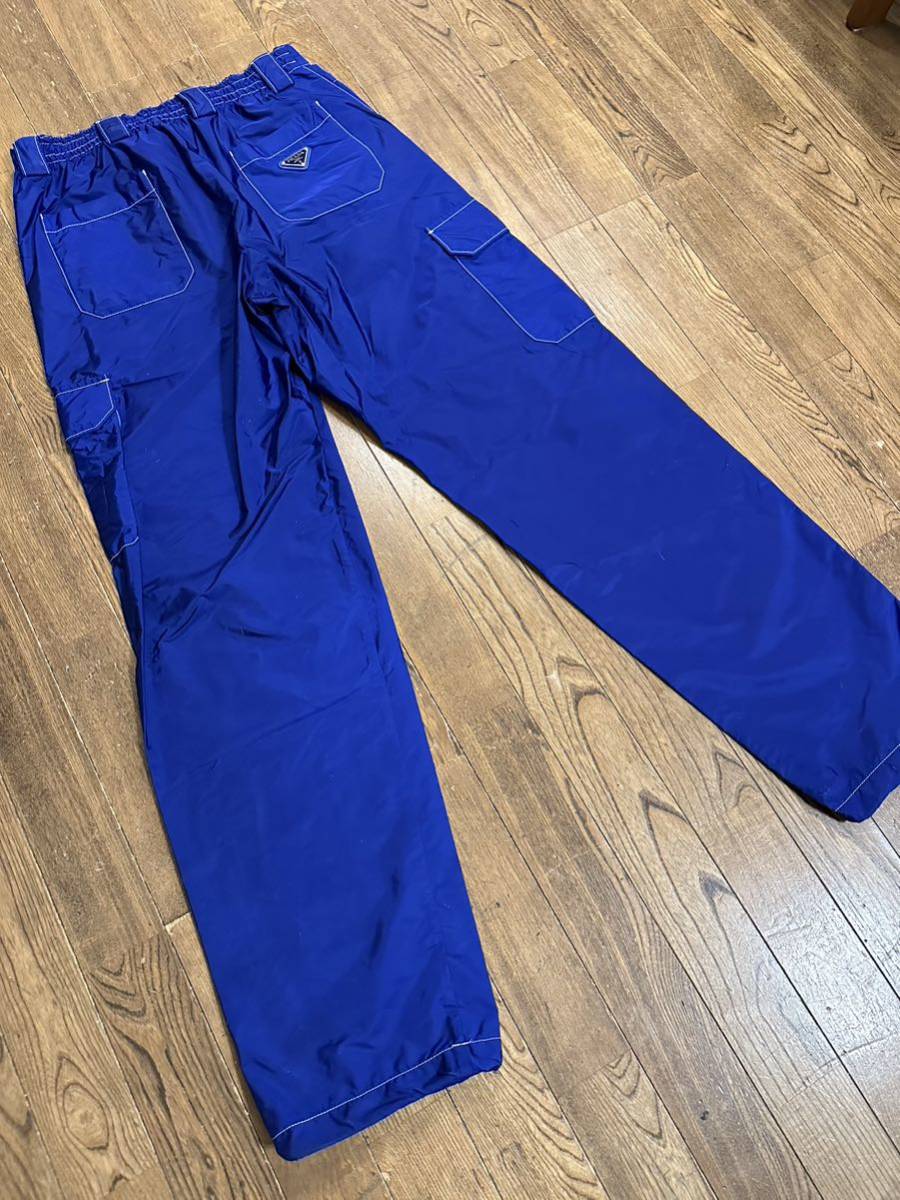 名作 本物 美品 PRADA プラダ 23SS ロゴプレート 三角プレート 名作 本物 美品 PRADA プラダ 23SS ロゴプレート 三角プレート