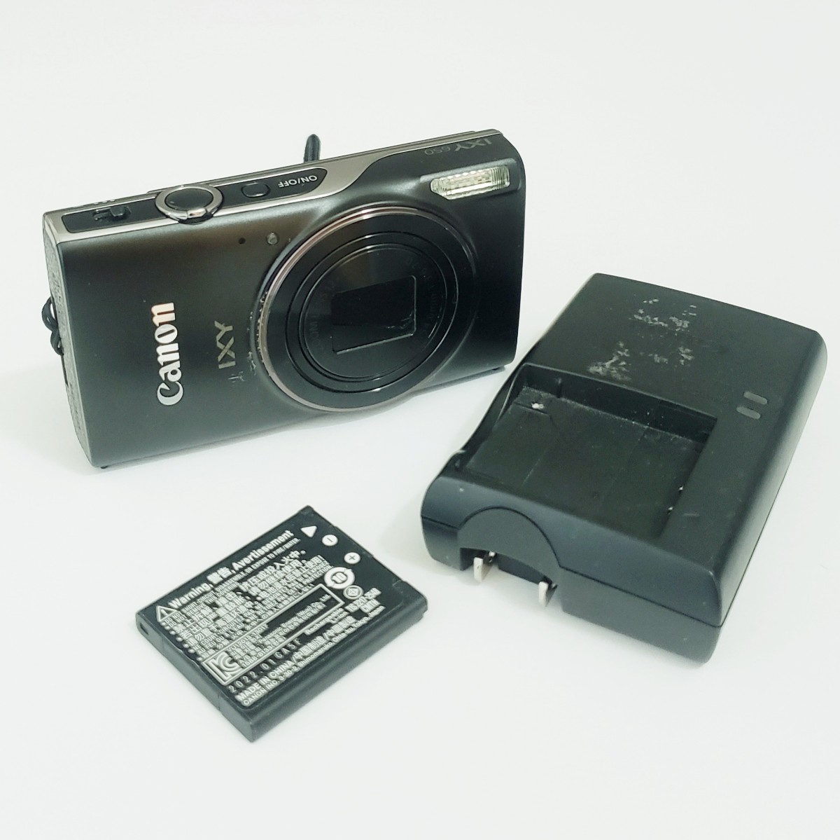 動作品 Canon IXY 650 キャノン イクシー ブラックボディ コンパクトデジタルカメラ 充電器有 デジカメ 現状品_画像1