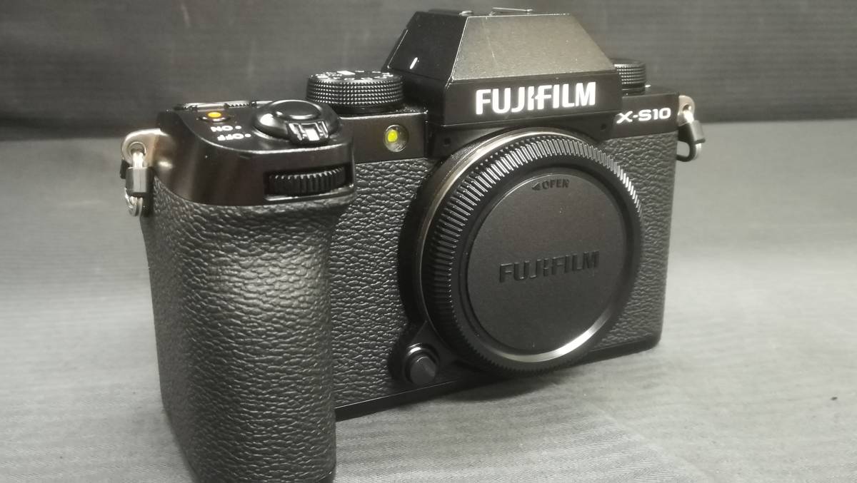 【美品♪】FUJIFILM 富士フィルム X-S10 ボディ 2610万画素 ミラーレス 一眼 カメラ/動作品_画像3