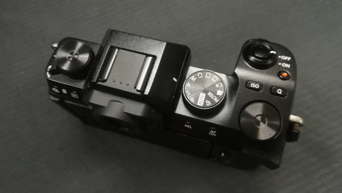 【美品♪】FUJIFILM 富士フィルム X-S10 ボディ 2610万画素 ミラーレス 一眼 カメラ/動作品_画像5