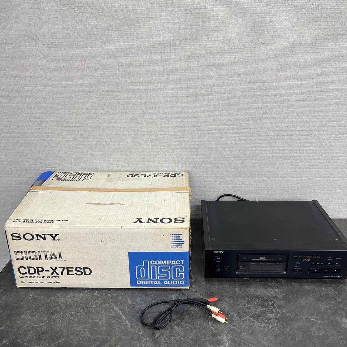 ☆SONY ソニー CDプレーヤー DIGITAL CDP-X7ESD 201143 箱付(中古品/現状品/保管品)☆_画像1