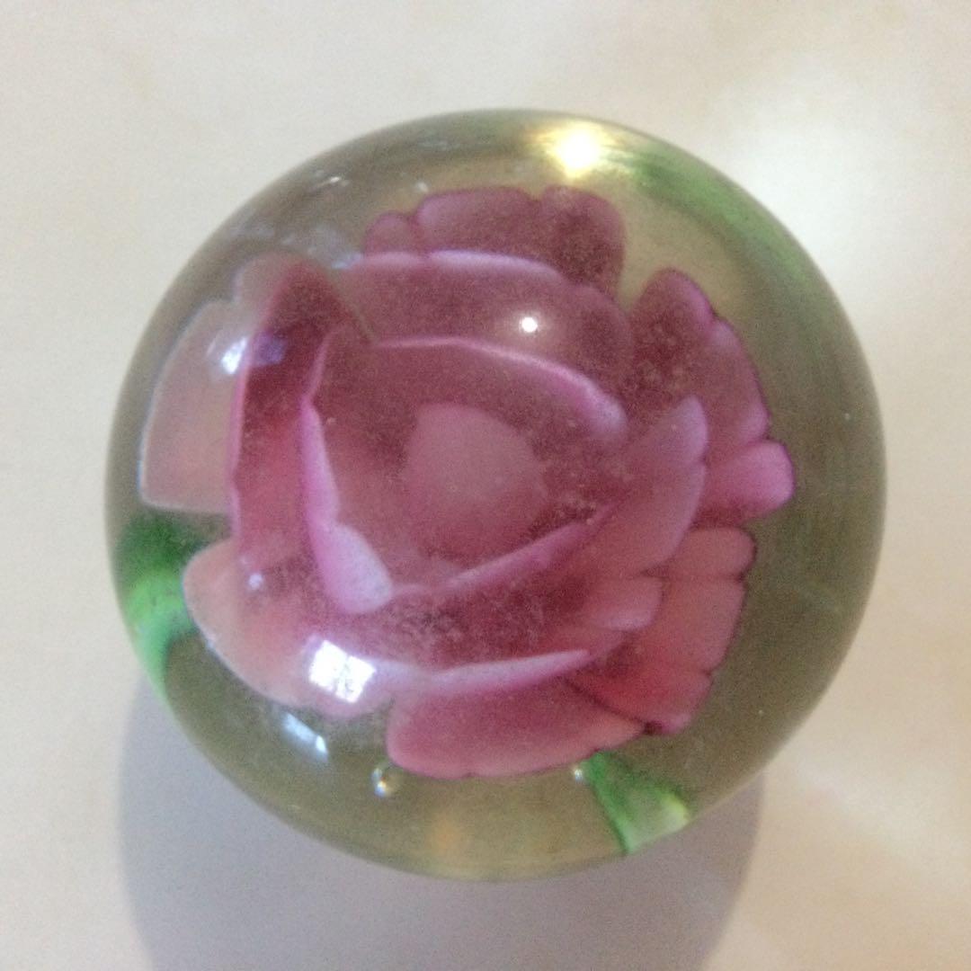 * glass paper weight ( pink flower )