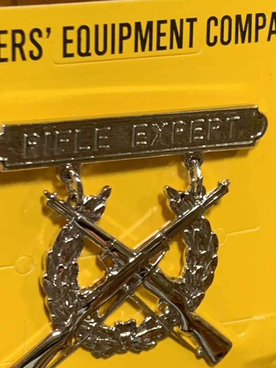 沖縄 米軍放出品 badge ピンバッジ USMC MARINE OFFICERS EQUIPMENT COMPAY RIFLE EXPERTピン オシャレ 人気 (管理番号HI245)_画像2