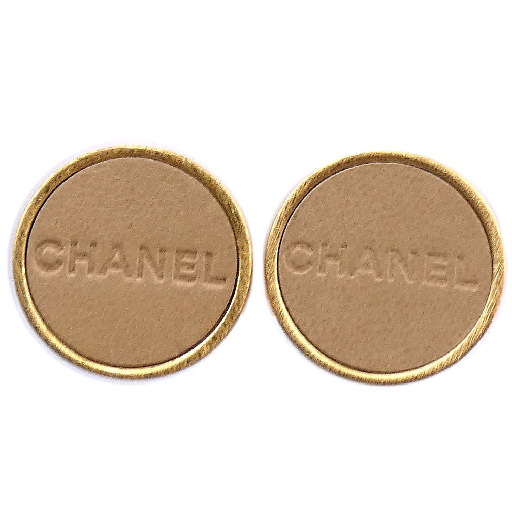 シャネル アクセサリー CHANEL レザーxメッキ ロゴ ラウンド 丸型 イヤリング ベージュxゴールド レディース JJS04230