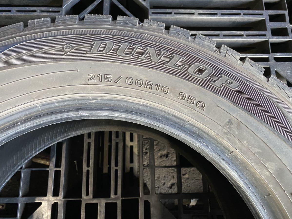 セ3706　送料無料☆深溝スタッドレス　D DUNLOP WINTER MAXX WM01　215/60R16 95Q　1本のみ　2019年製_画像3