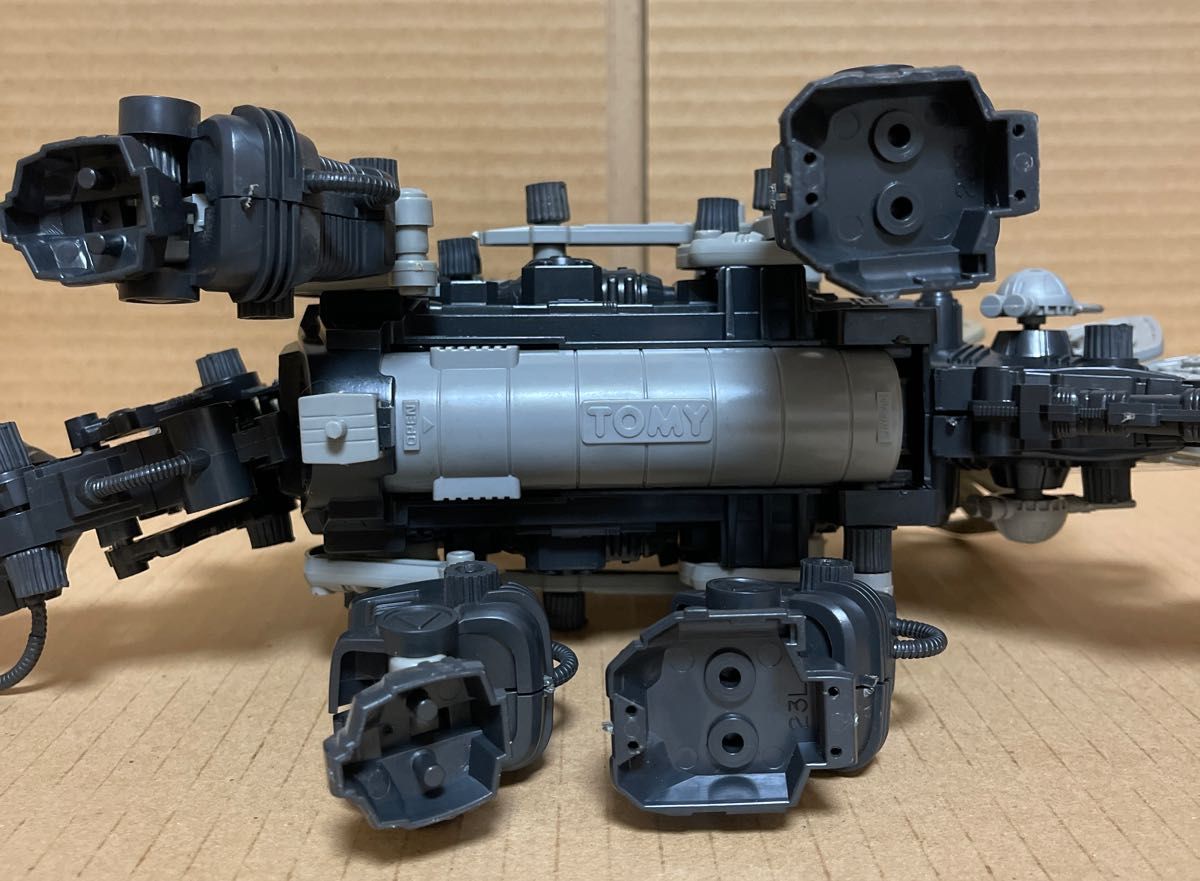 メカ生体ゾイド【ゴルドス(ステゴサウルス型)】組立済み メカ生体ゾイド【ゴルドス(ステゴサウルス型)】組立済み