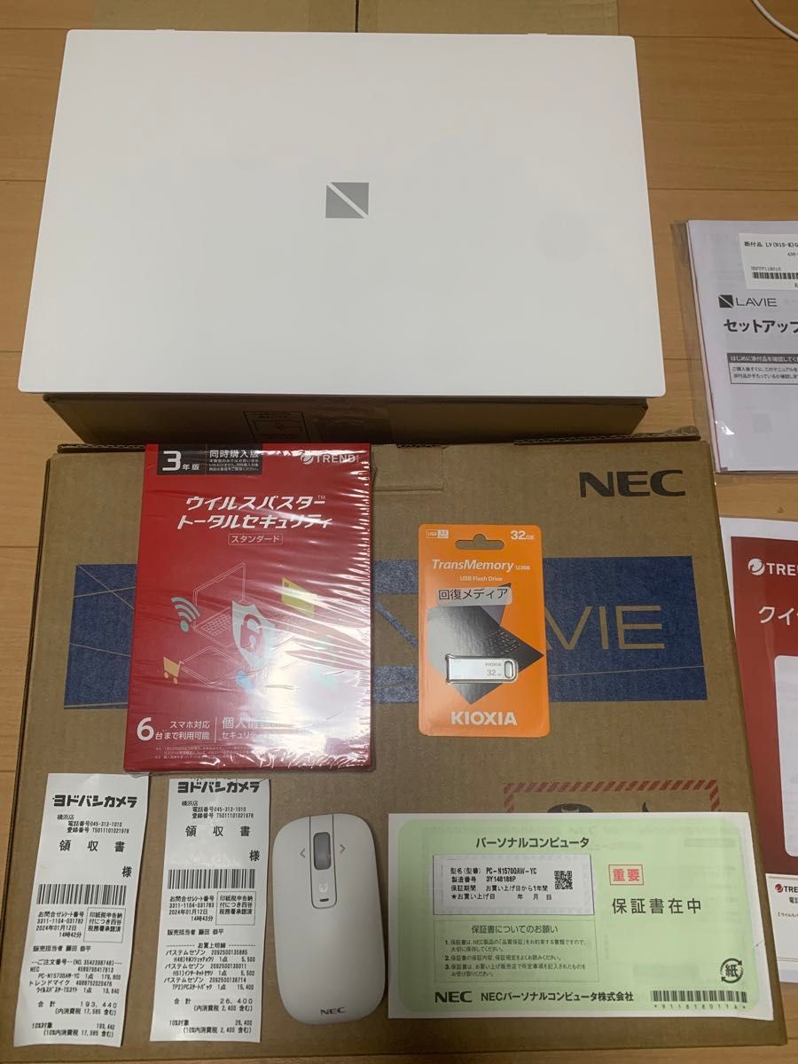 NEC ノートパソコン　PC-N1570GAW-YC