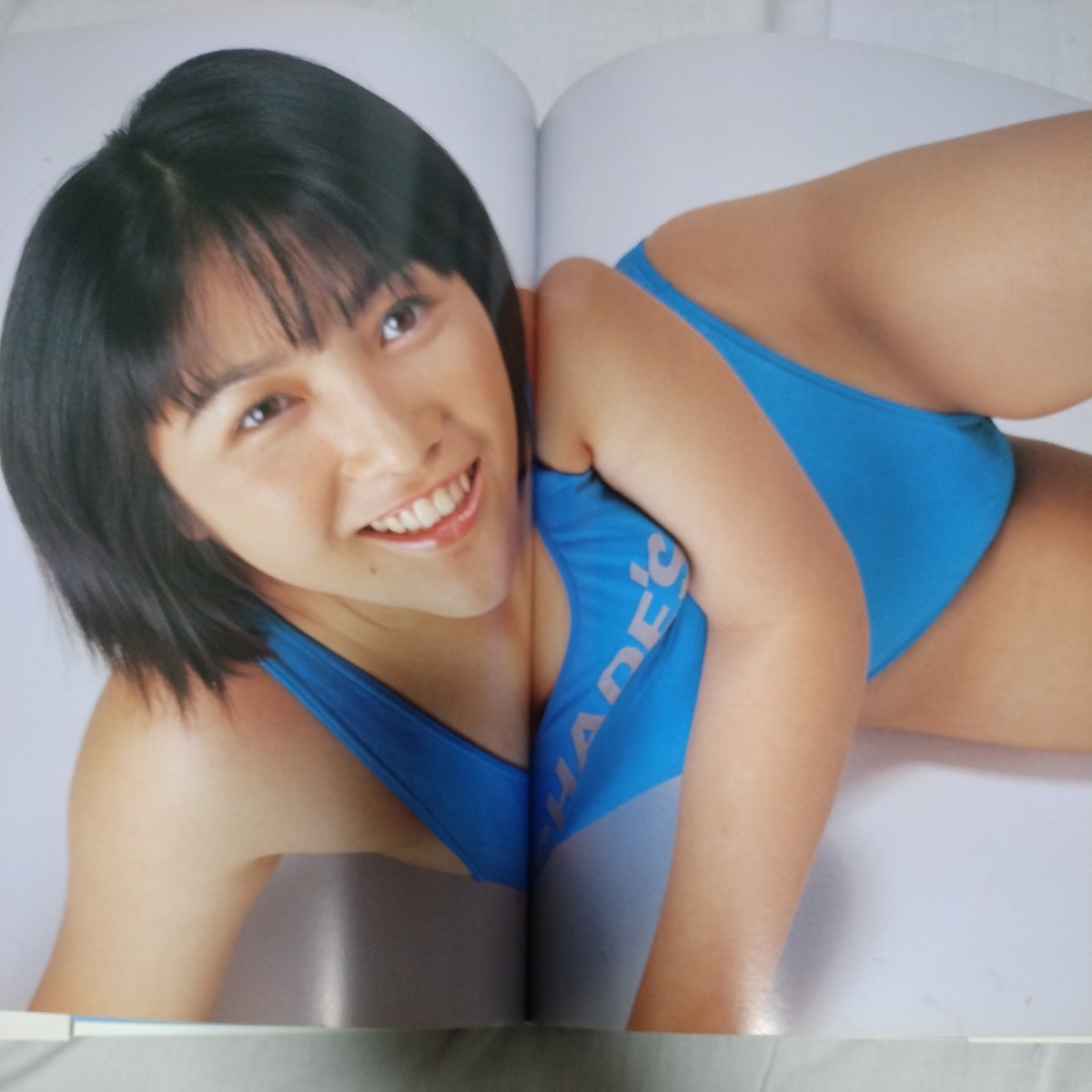 【制服・ビキニ・コスプレ】八木美香　写真集「イノセントな15才」　1998年初版発売 p1182_画像7