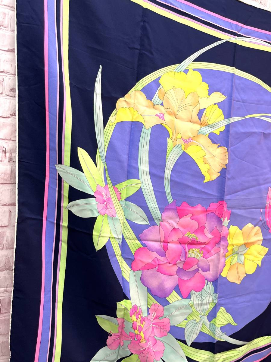 【美品】LEONARD レオナール　大判スカーフ　ショール　ストール　シルク　ネイビー系　花　フラワー　86×86