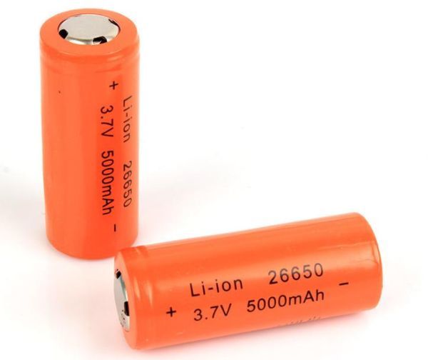 26650 フラット式リチウムイオン電池 3.7V 5000mAh リチウム充電式電池(2本）と専用急速充電器セット販売 90日間品質保証付き 送料無料_画像6