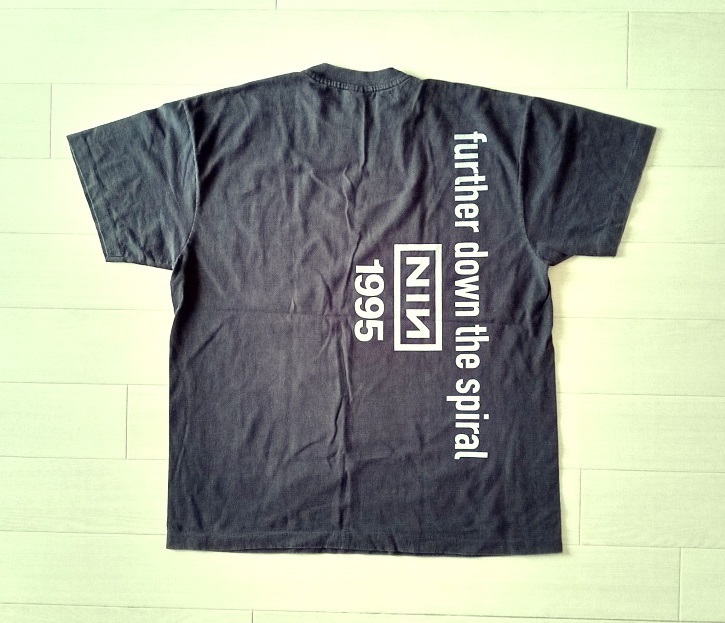 ★［ XL ］「 黒/ NINE INCH NAILS Further Down The Spiral バンド ビンテージスタイル プリントTシャツ (*BIO) 」新品_*Back