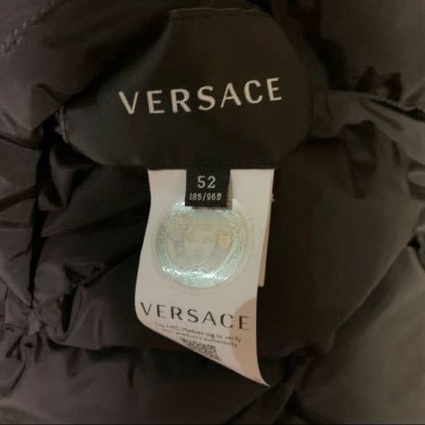 VERSACE ヴェルサーチ バロック柄リバーシブルダウンジャケット　52