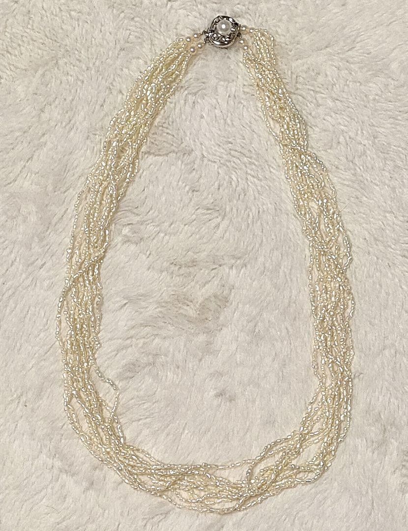 美品 10連 砂ケシパール あこや 極小 SILVER ケース付き 芥子 美品 10連 砂ケシパール あこや 極小 SILVER ケース付き 芥子
