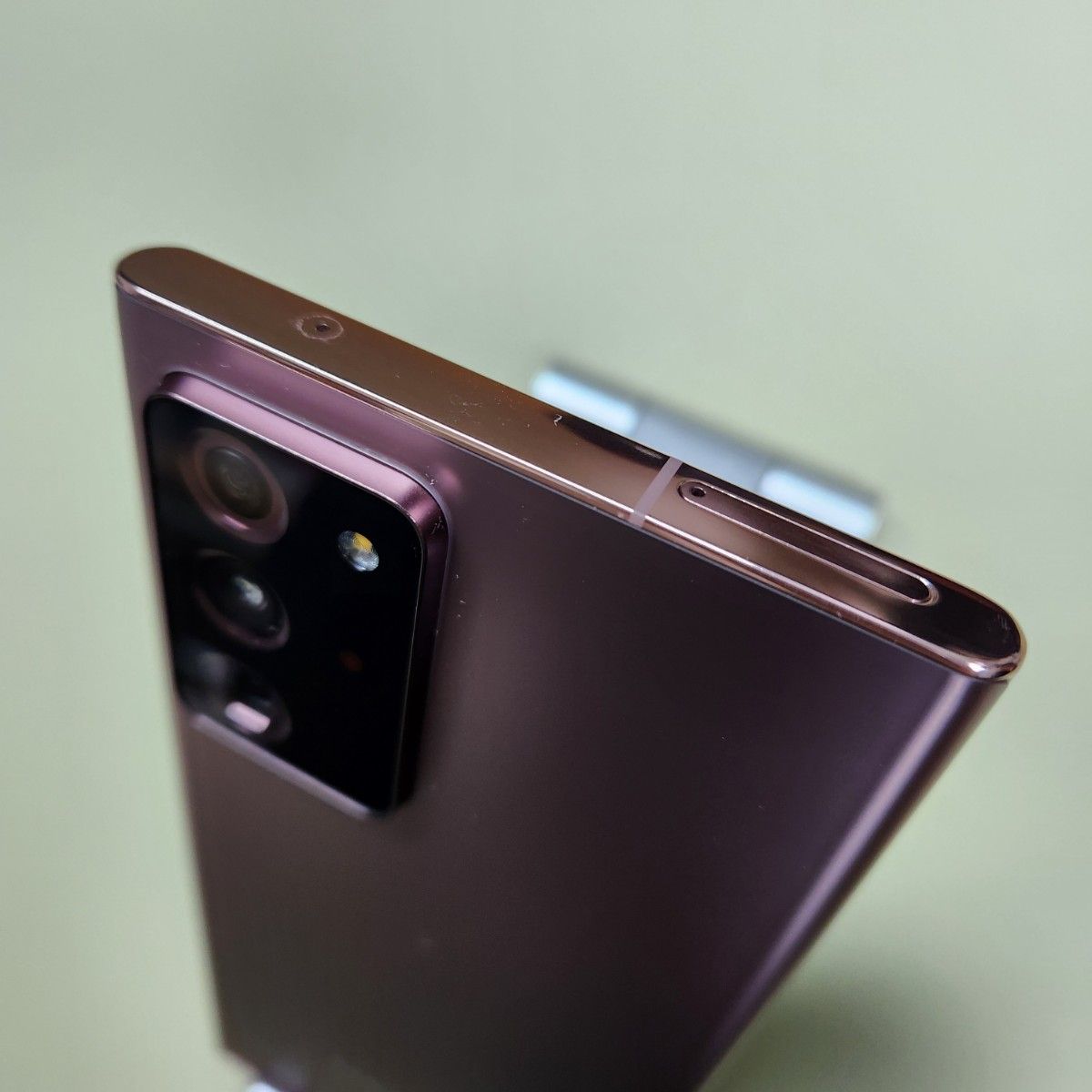 極美品】Galaxy Note20ultra 5G SIMフリー 薄型ケース×2 新品 極美品】Galaxy Note20ultra 5G SIMフリー 薄型ケース×2 新品