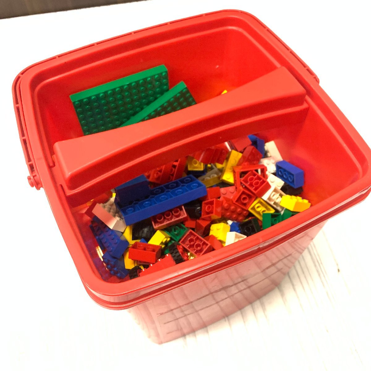 s001 M5 保管品 ジャンク LEGO レゴブロック レゴパーツ 部品 まとめてセット 赤バケツ付き 汚れなど有り 中古の画像9