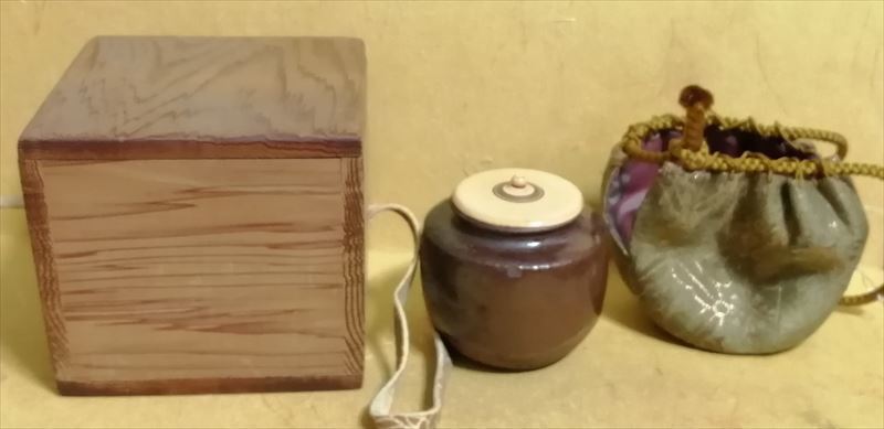 唐物 肩衝 ぽ 茶入 南宋時代(1101-1300) 洪塘窯 共筒 共 唐物 肩衝 ぽ 茶入 南宋時代(1101-1300) 洪塘窯 共筒 共