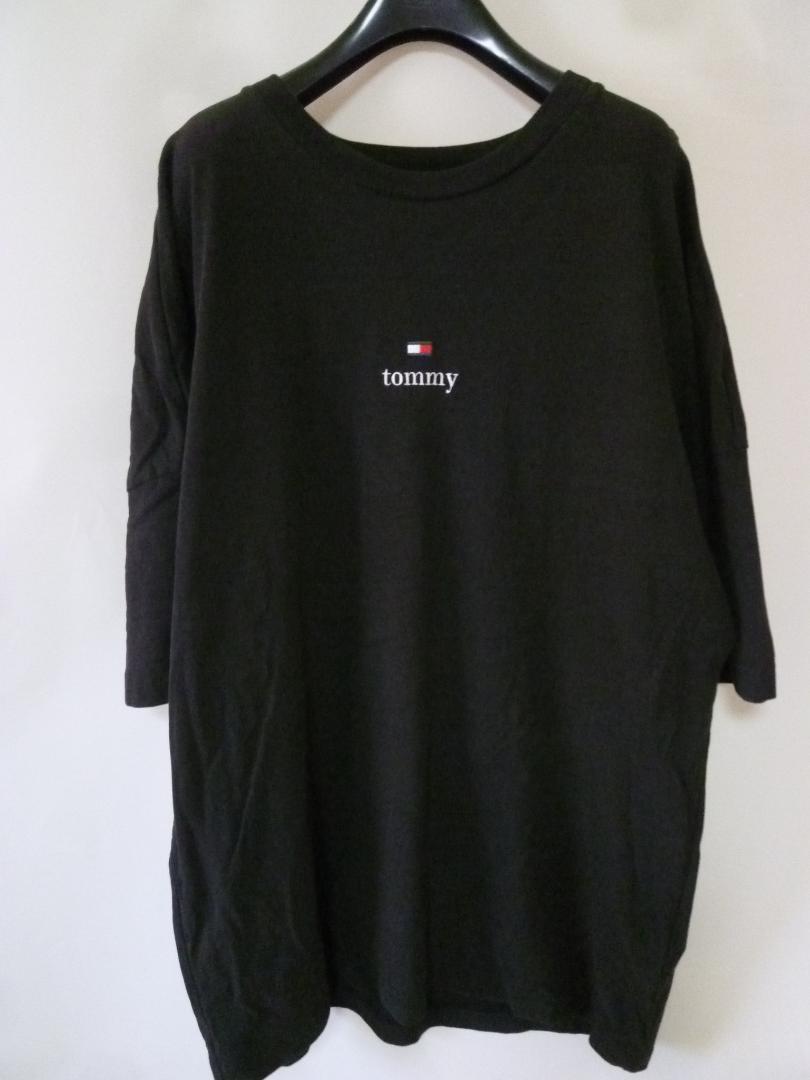 (673)TOMMY JEANS トミージーンズ ロゴ Tシャツ L 黒_画像1
