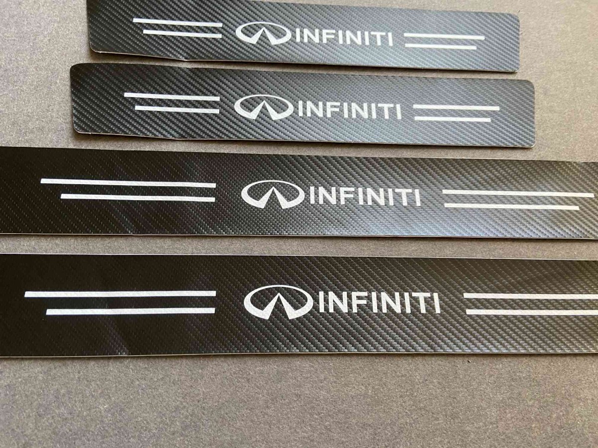 ★インフィニティ INFINITI★22★ 車のドア敷居 4個セット 車のスカッフプレート 保護ステッカー カーボンファイバー ソフトラバー 傷防止_画像2