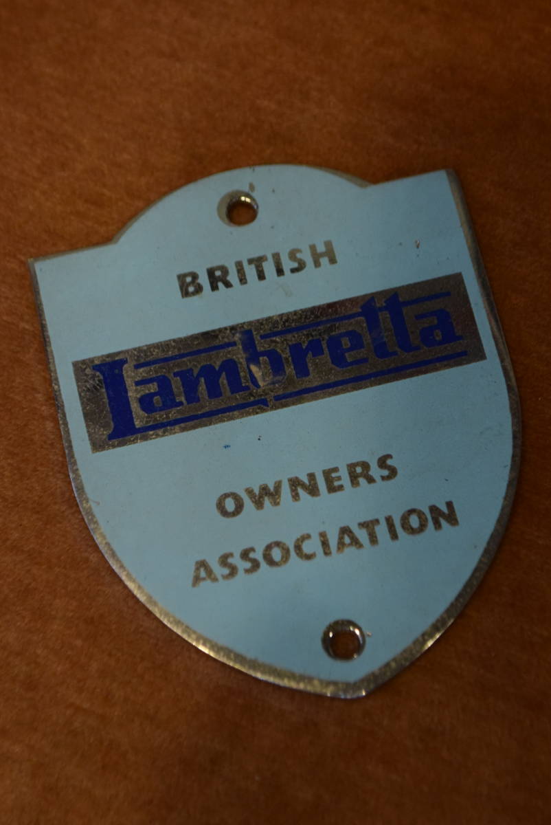 BRITISH Lambretta OWNERS ASSOCIATION　バッジ　ランブレッタ　レッグシールド　バッヂ　スクーター_画像1