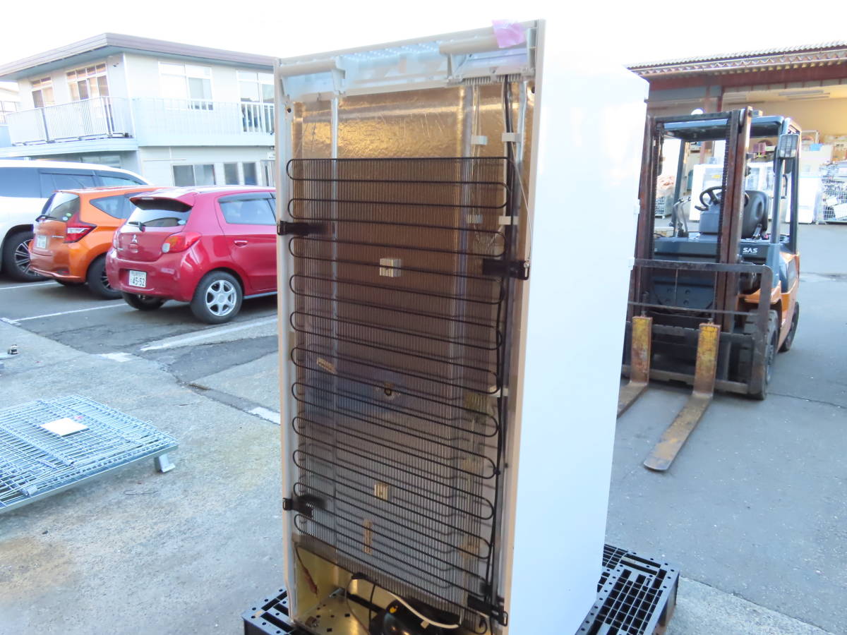 日本フリーザー リーペヘル庫内防爆冷蔵庫（+2～+15℃、554L） ＬＫＥＸＶ－５４００ AC100V　50/60Hz 通電確認済み_画像4