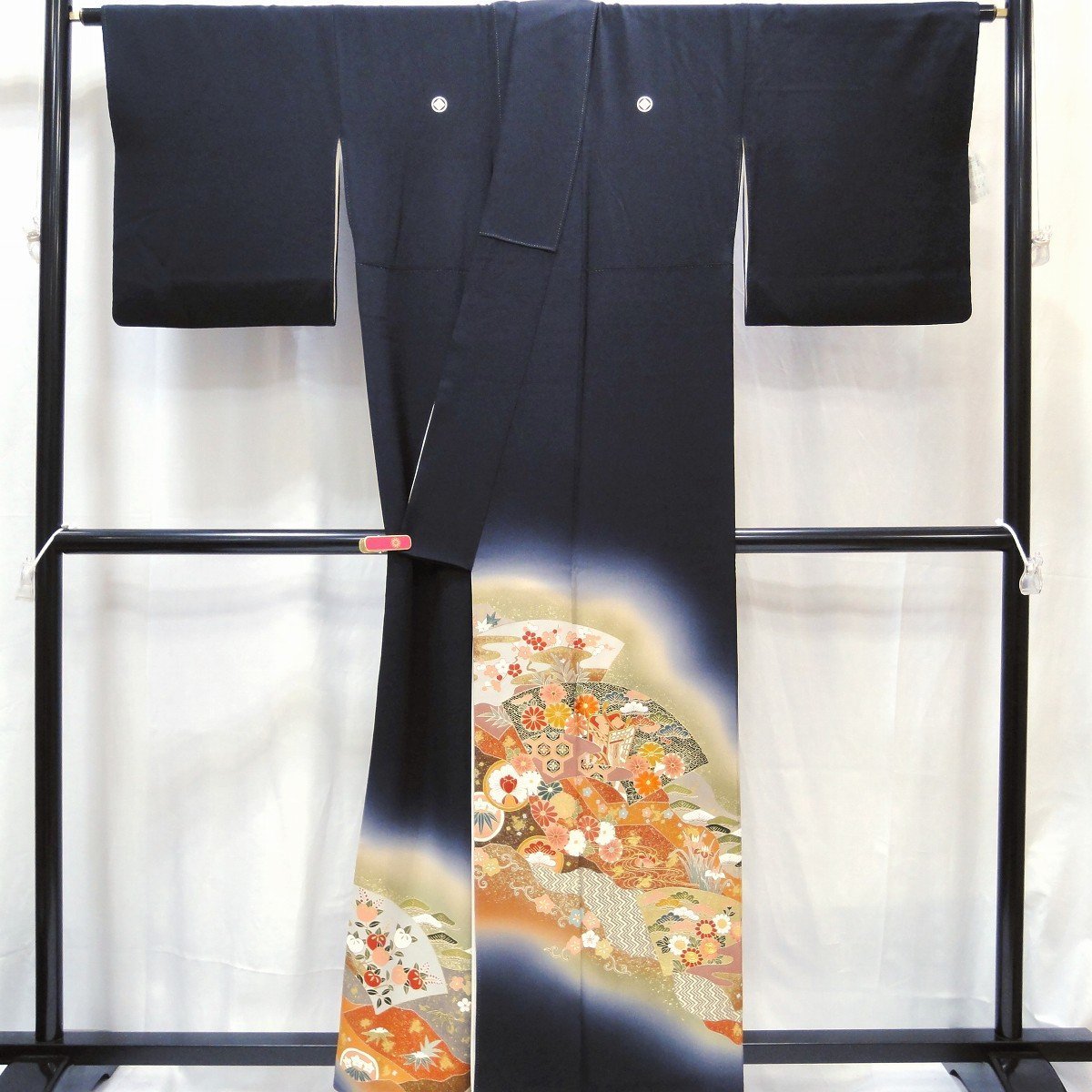 着物・黒留袖・花・扇・正絹・No.200701-0088・梱包サイズ80_画像3