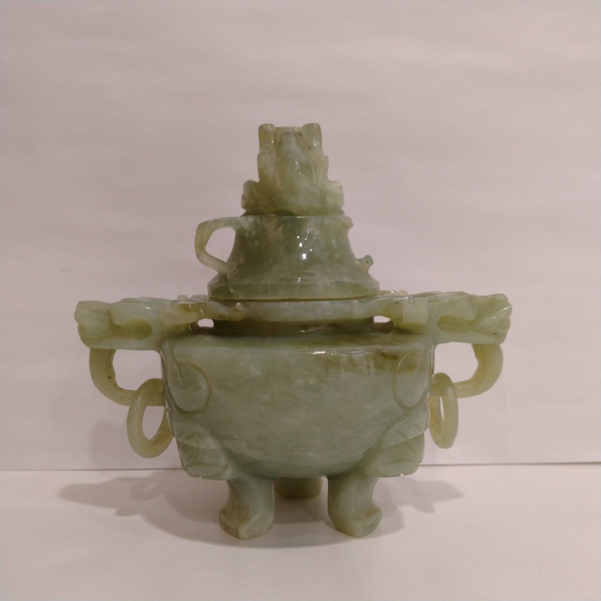 M01028　中国美術 　翡翠玉石　香炉 三足獅子 置物 　天然石 　香道具 _画像3
