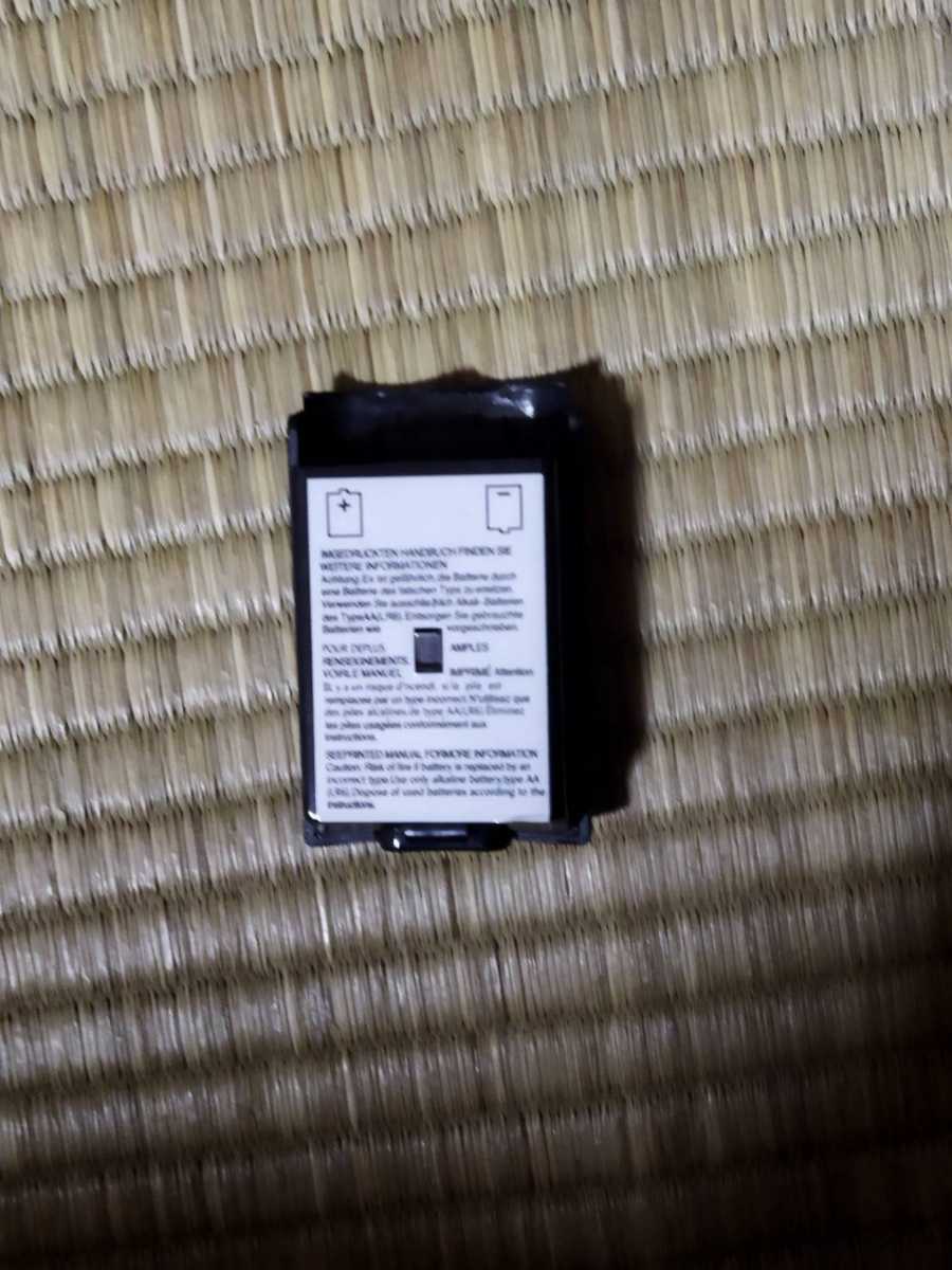 即決　匿名配送　新品未使用　送料込み　Xbox360 ワイヤレスコントローラー用電池ケース 社外品　黒色　_画像2