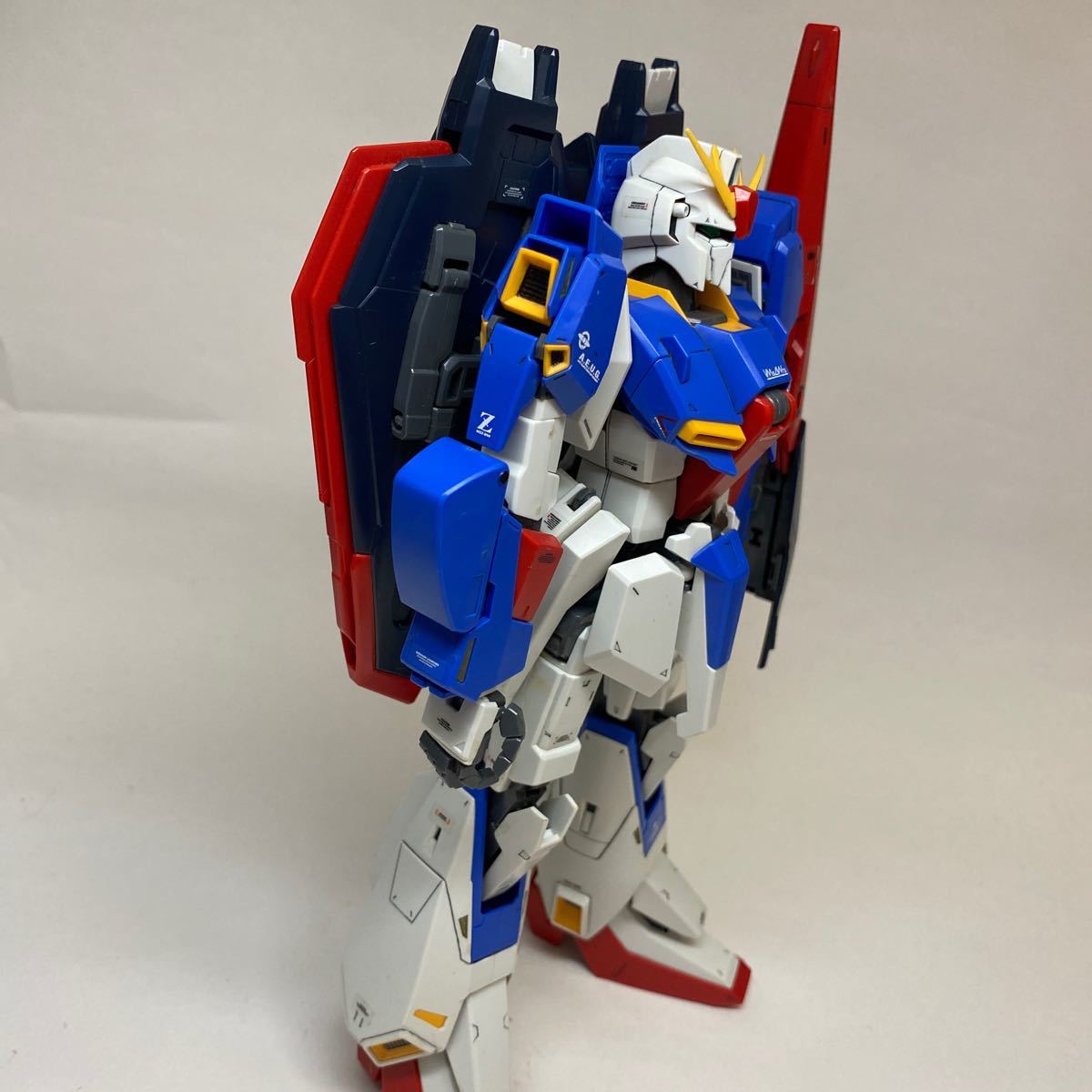 MG 1/100 MSZ-006 Zガンダム Ver.2.0 完成品 ガンダム ガンプラ _画像3