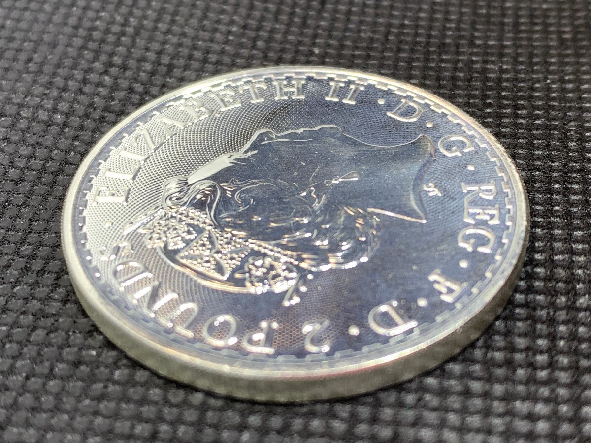 31.1グラム 2023年 (新品) イギリス「ブリタニア」純銀 1オンス 銀貨 (エリザベス2世)_画像6