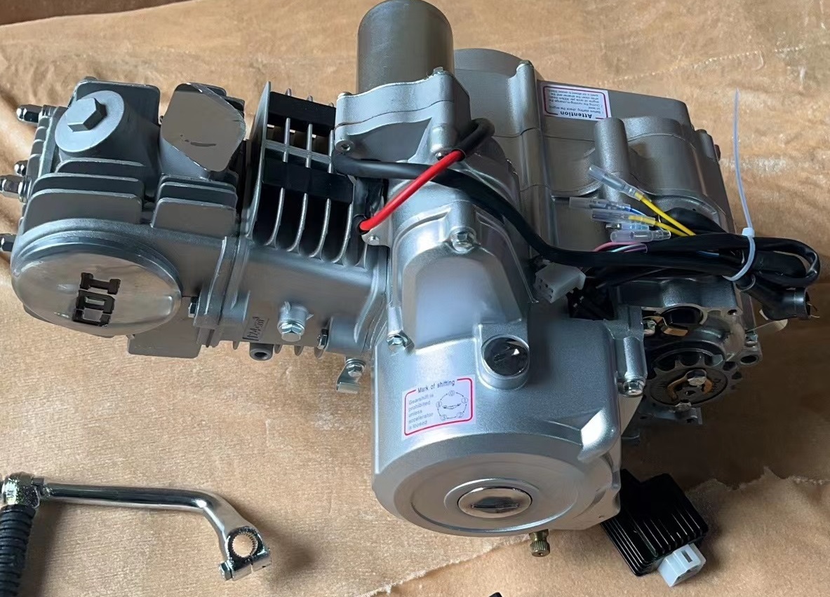 新品エンジン 125㏄ 遠心クラッチ アルミシリンダー セルモーター バイク モンキー・ゴリラ・ダックス・DAX・カブ ATVの画像3