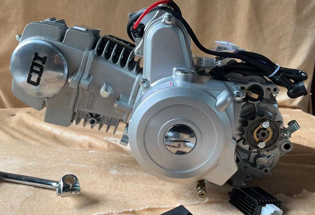 新品エンジン 125㏄ 遠心クラッチ アルミシリンダー セルモーター バイク モンキー・ゴリラ・ダックス・DAX・カブ ATVの画像2