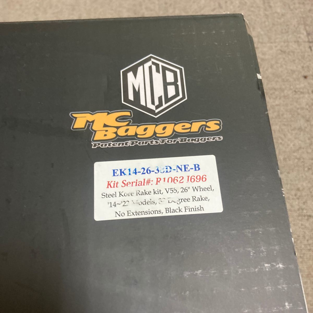 中古 美品！MCバガーズ 26インチ レイクキット EK14-26-38D-NE-B ハーレー ツーリング 2014〜 ロードグライド ストリートグライド_画像3