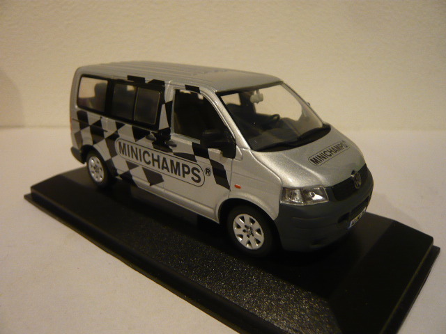 VW　T5　BUS　2003　Minichamps　フォルクスワーゲン_画像5