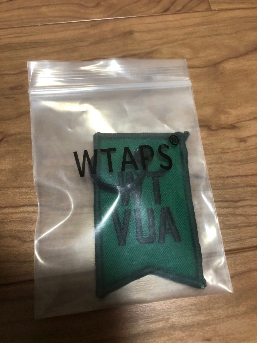 wtaps  布ロゴ刺繍キーホルダー   緑