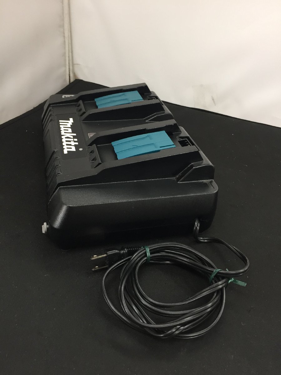 【中古品】makita(マキタ) 7.2V-18V用2口急速充電器 DC18RD /IT4ZELIWFSV1の画像3