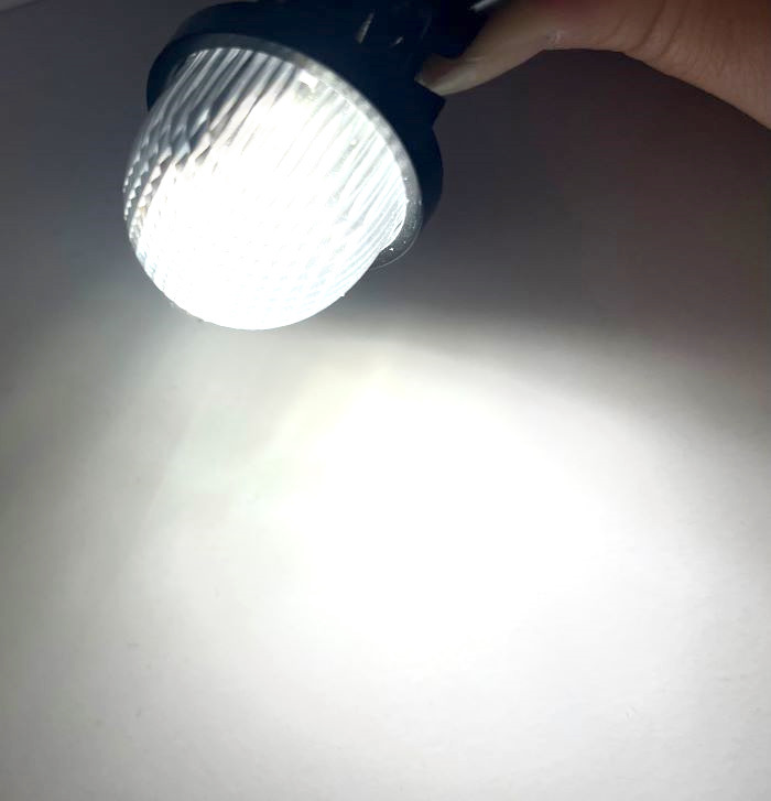 スズキ エブリイ LED ナンバー 灯 2個 セット レンズ 一体型 リア ライセンスプレート ランプ 白 バン ワゴン ランディ プラス DA17V DA17W_画像2
