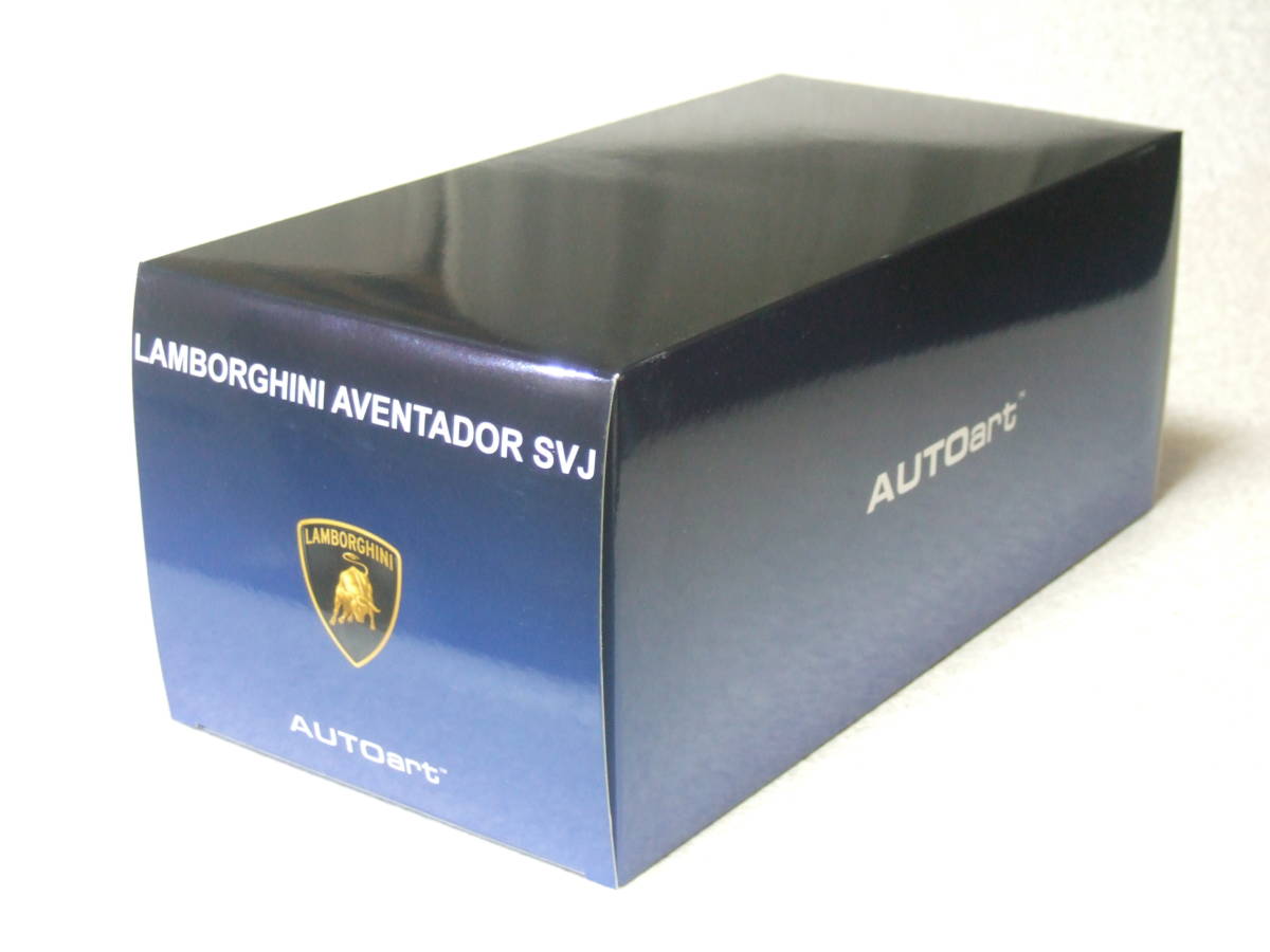 AUTOart 1/18　Lamborghini Aventador SVJ Blu Glauco/Solid Blue アヴェンタドール ターコイズブルー！_画像10