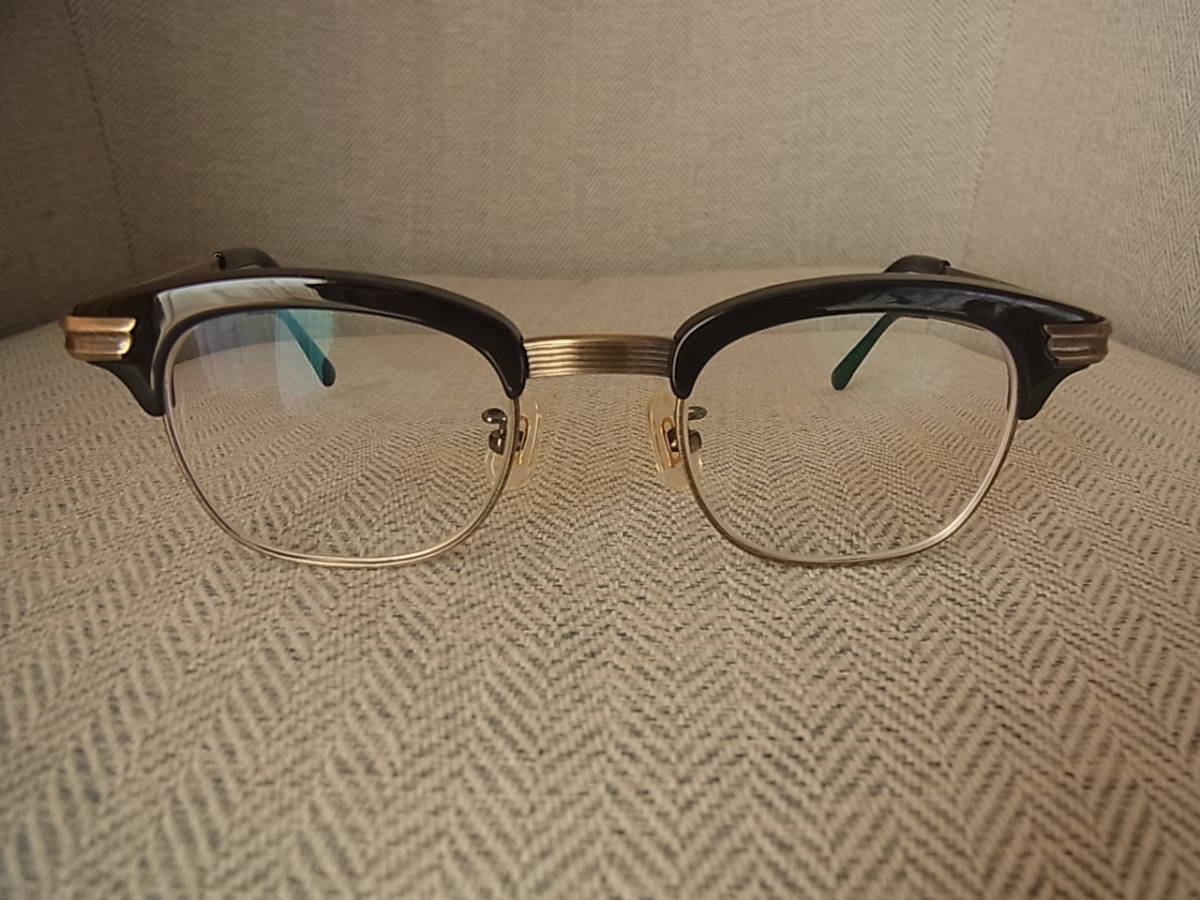新品同様 白山眼鏡 リンディーアーム 1番人気カラー 黒×アンティークゴールド ケース付の画像1