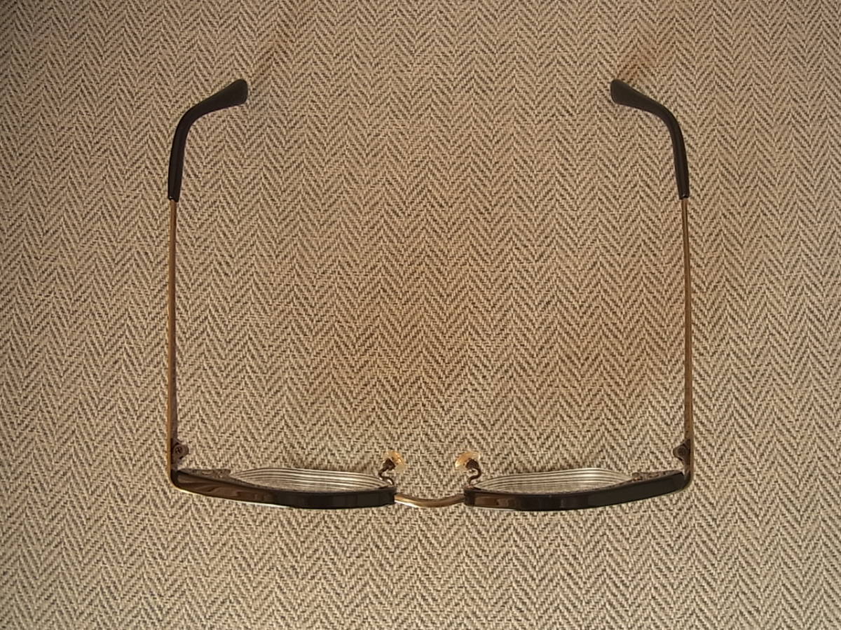 新品同様 白山眼鏡 リンディーアーム 1番人気カラー 黒×アンティークゴールド ケース付の画像5